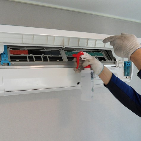 Vệ sinh máy lạnh quận tân bình